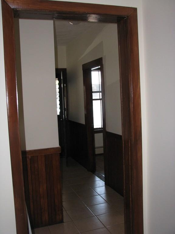 Building Photo - 384 Medford St