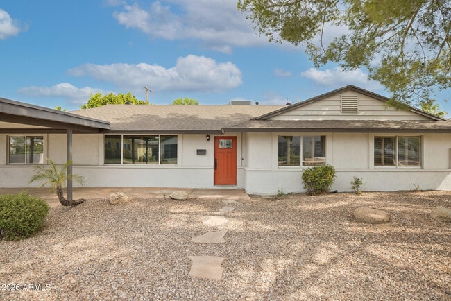 Building Photo - 6332 E Earll Dr