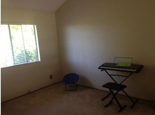 Building Photo - 33925 Tybalt Ct