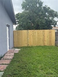 Building Photo - 2870 NW 19th St