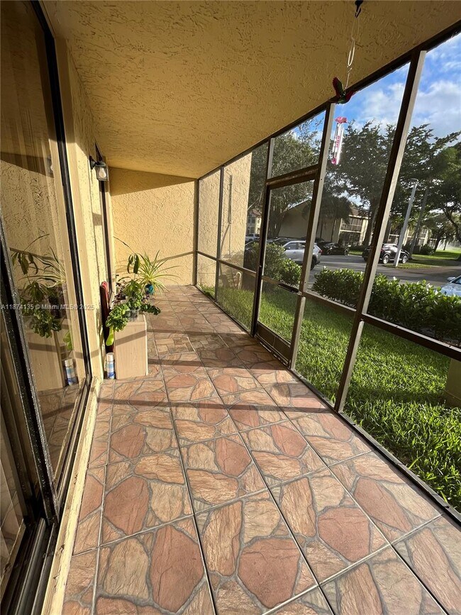 Building Photo - 1258 S Military Trail