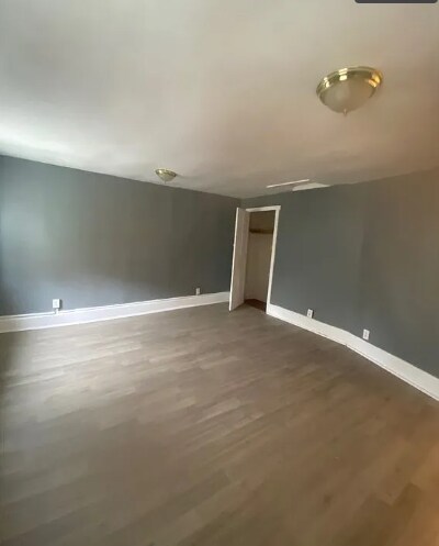 Building Photo - 207 Emerson St