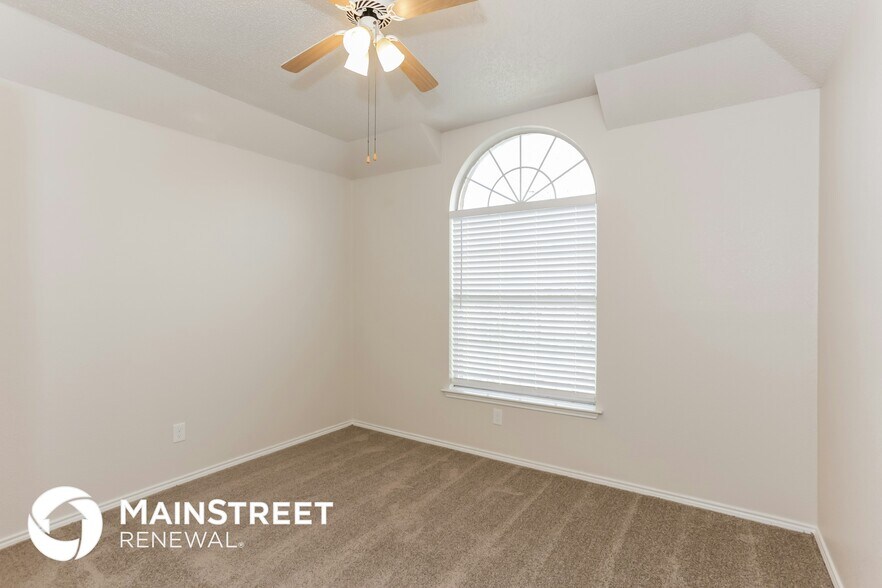 Building Photo - 201 Boulder Creek Dr