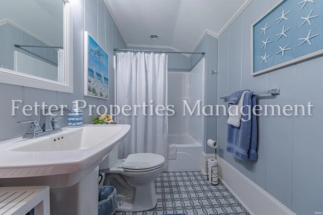 Building Photo - Coming Soon Beautiful 3 Bedroom Home with ...
