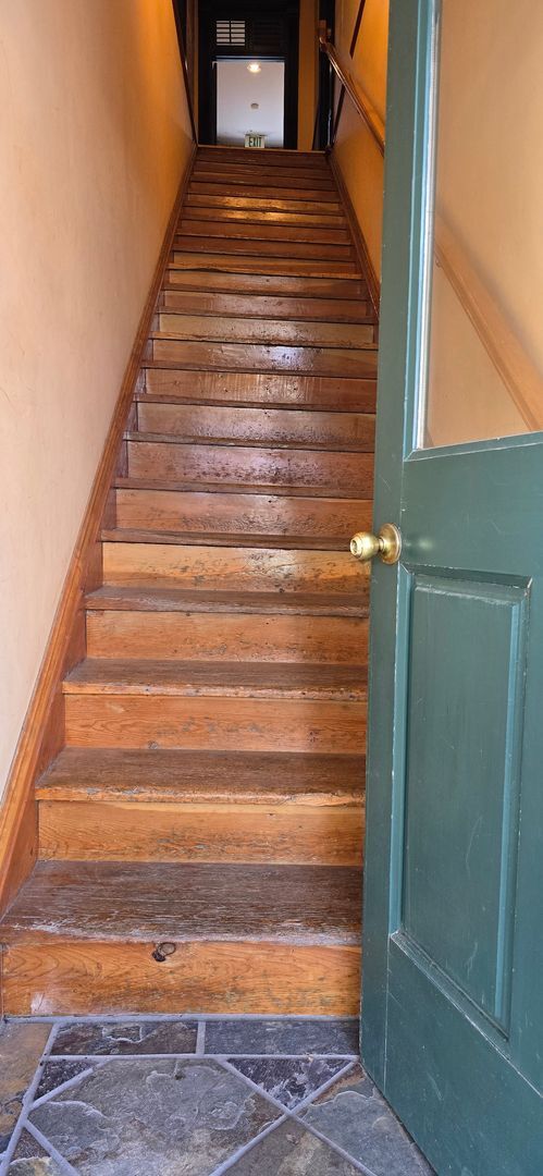 Building Photo - Charming Historic Studio in the Heart of D...