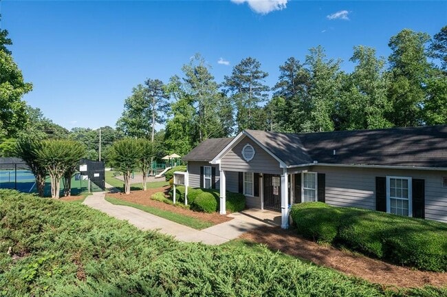 Building Photo - 2638 English Oaks Ln NW