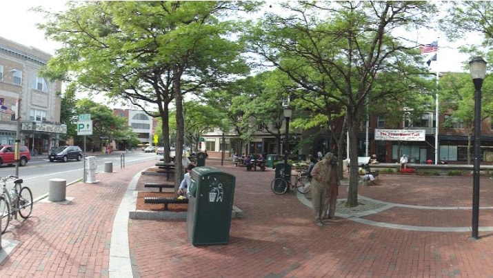 Building Photo - 400 Highland Ave