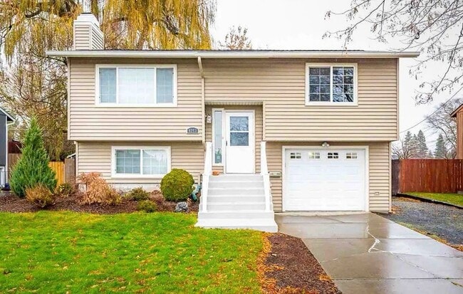 Building Photo - 4253 E 29th Ave