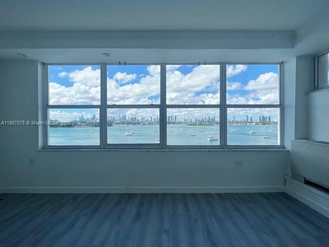 Primary Photo - 1250 West Ave