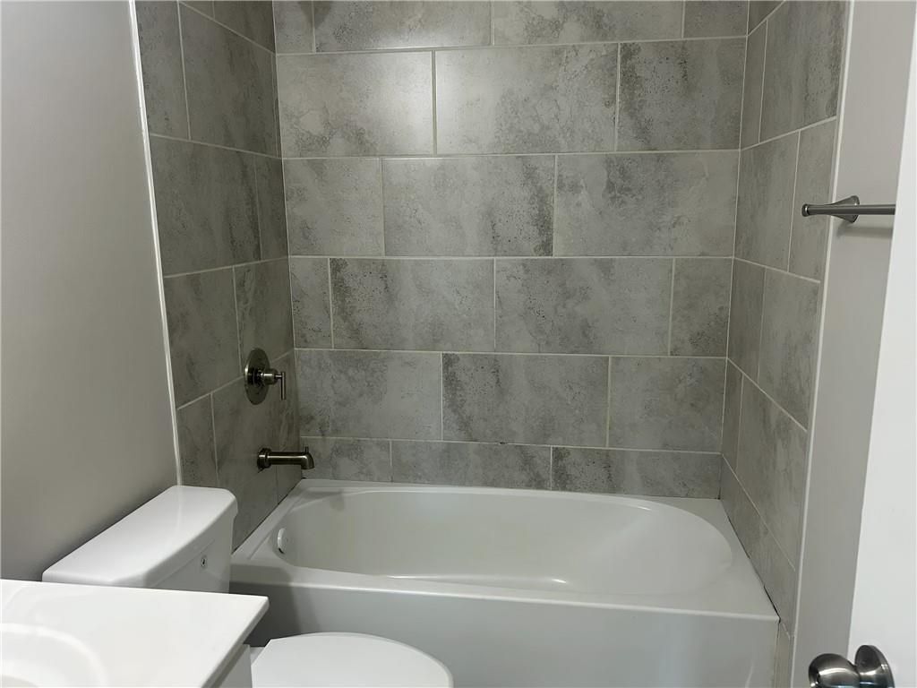 Building Photo - 1341 Elderwood Way