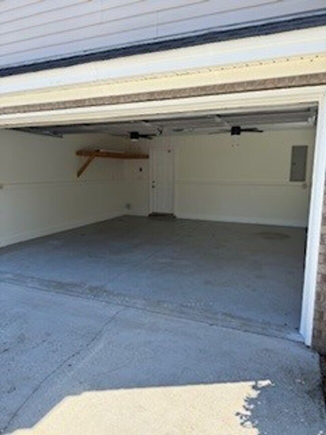 Building Photo - 534 Cobblestone Cir