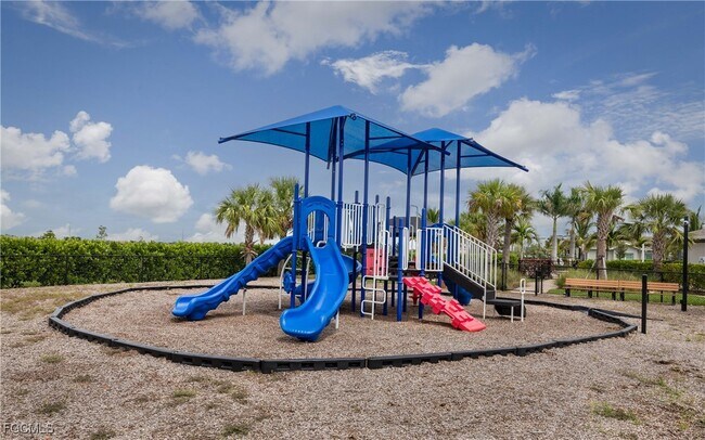 Building Photo - 374 Spg Hl Lk Lp