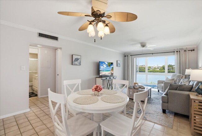 Building Photo - 3330 Gulf of Mexico Dr