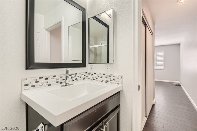 Building Photo - 7609 Almeria St