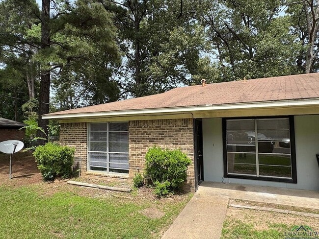 Primary Photo - 3500 Denson Dr