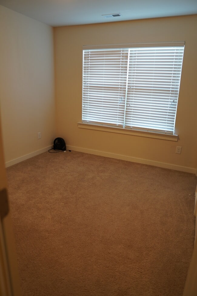 Building Photo - 6425 Swatner Dr