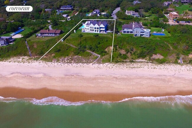 Building Photo - 390 Old Montauk Hwy