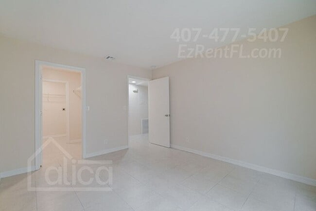 Building Photo - 720 4th St