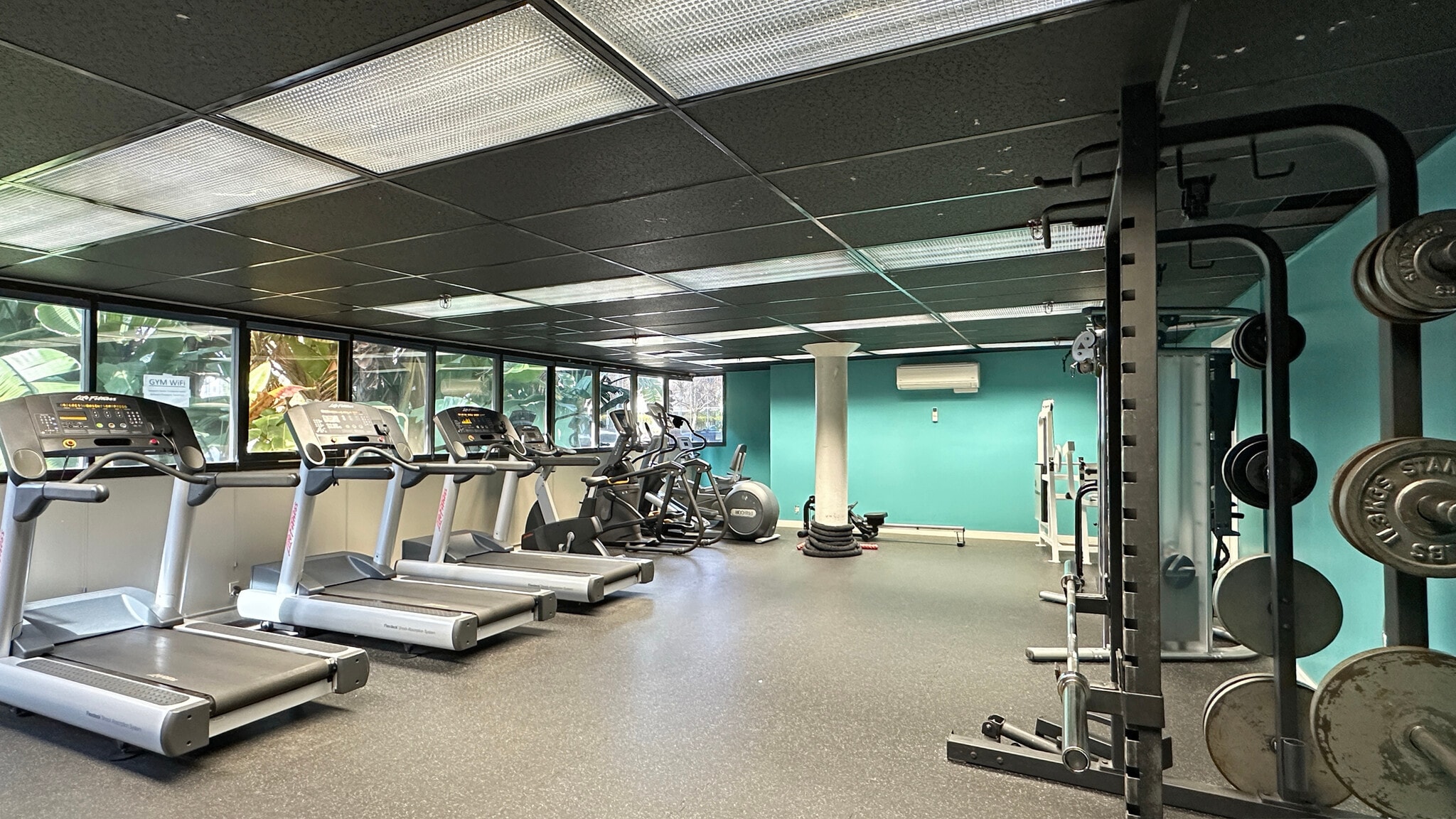 Building Photo - 7 Embarcadero W