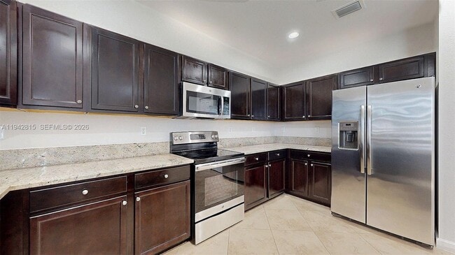 Building Photo - 16620 SW 42nd Terrace