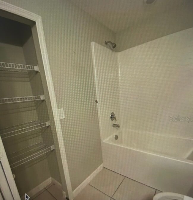 Building Photo - 10910 Golden Acorn Ave