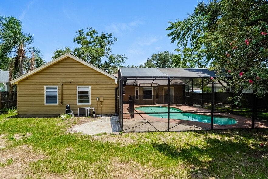 Building Photo - 5010 Lighterwood Ct