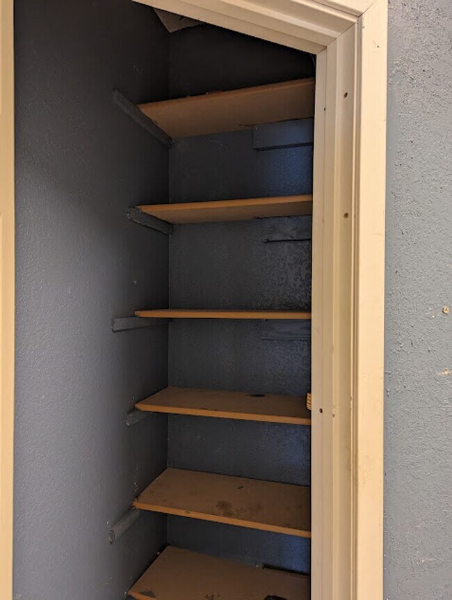 Building Photo - Adorable 3 BD 1 BA House 5 Min to Downtown Springdale