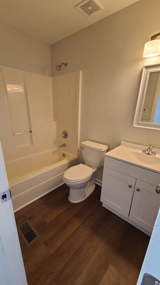 Building Photo - Cute corner home for rent