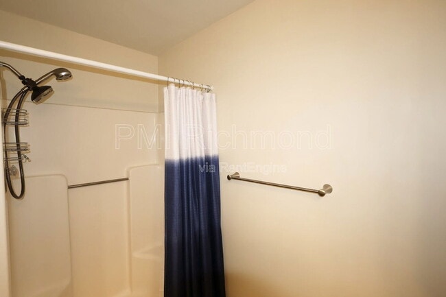 Building Photo - 2113 Turtle Run Dr