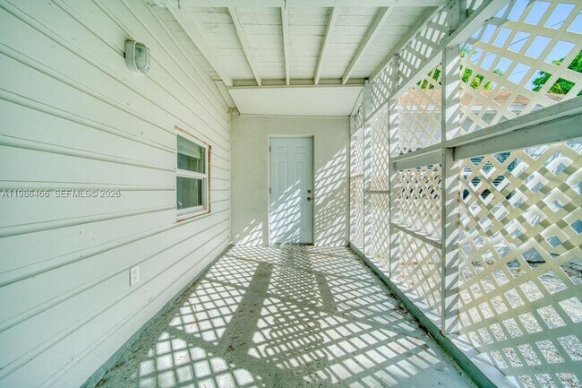 Building Photo - 3353 SW 23rd Terrace