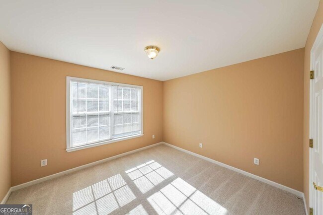 Building Photo - 1128 Southland Bluff