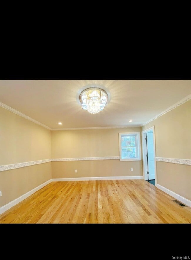 Building Photo - 114-85 177th Pl