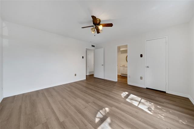 Building Photo - 3021 Pinewood Dr