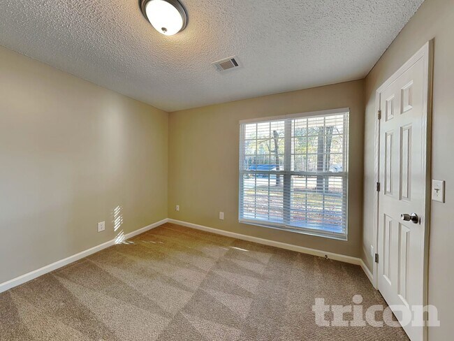 Building Photo - 1522 Mill Creek Rd