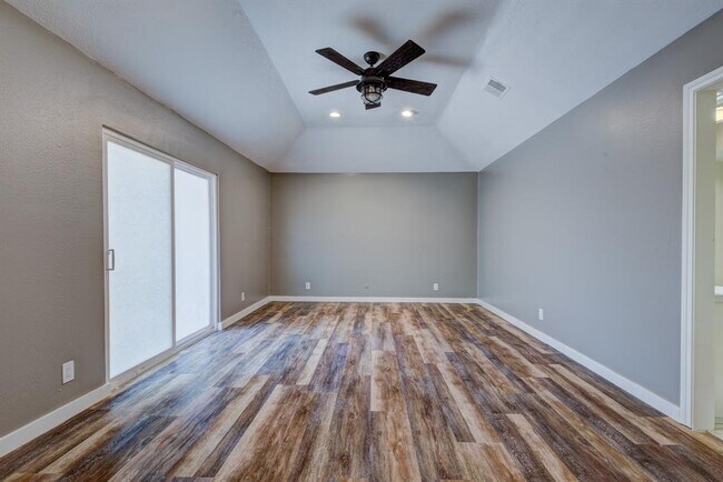 Building Photo - 17506 Rustington Dr