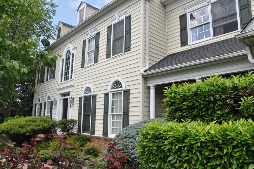 Building Photo - 208 Prettyman Dr