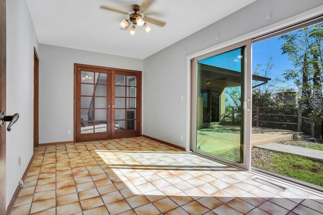 Building Photo - 15470 Longbow Dr