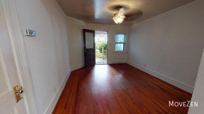 Building Photo - 111 Church St