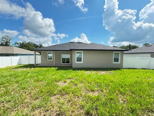 Building Photo - 10032 N Deltona Blvd
