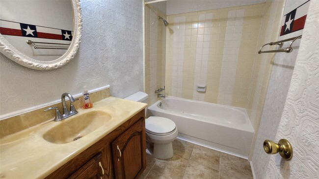 Building Photo - 7314 El Cresta Dr