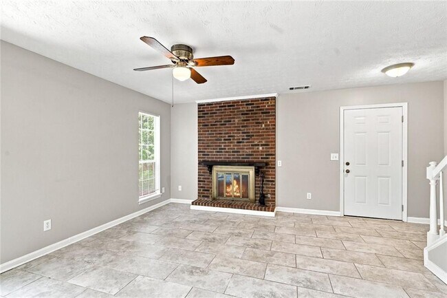 Building Photo - 5557 Clover Rise Ln