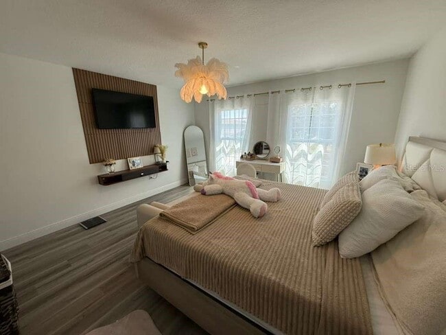 Building Photo - 408 N Finley Ave