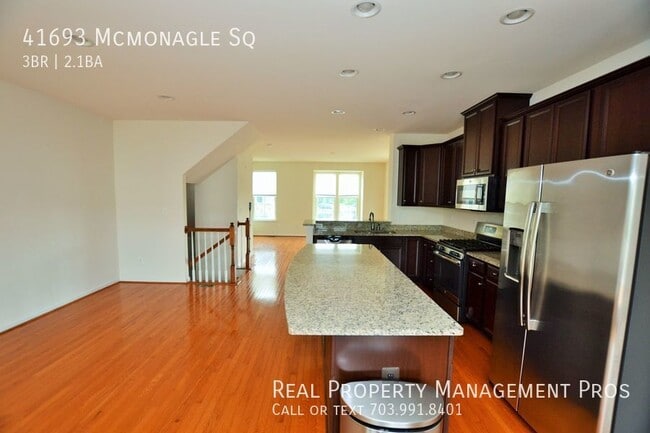 Building Photo - 41693 McMonagle Square