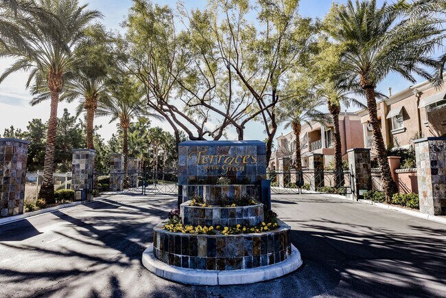 Building Photo - Beautiful 2 bd/2 bath condo in luxury gated Summerlin community ON TPC GOLF COURSE