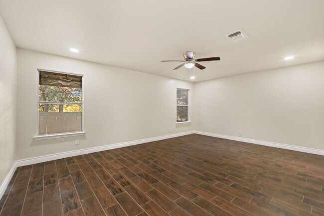 Building Photo - 7706 Mainland Woods