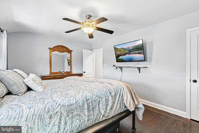 Building Photo - 8272 Kavanagh Rd