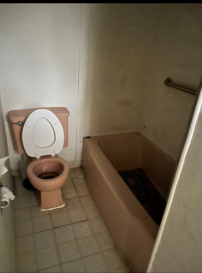 Building Photo - $590 MONTH / $1000 DOWN