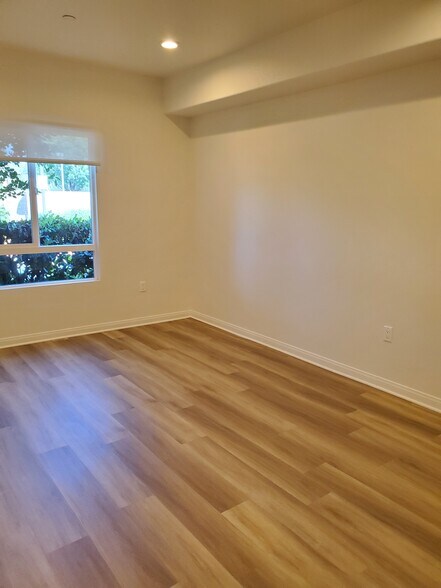 Master Bedroom - Mountain View Properties