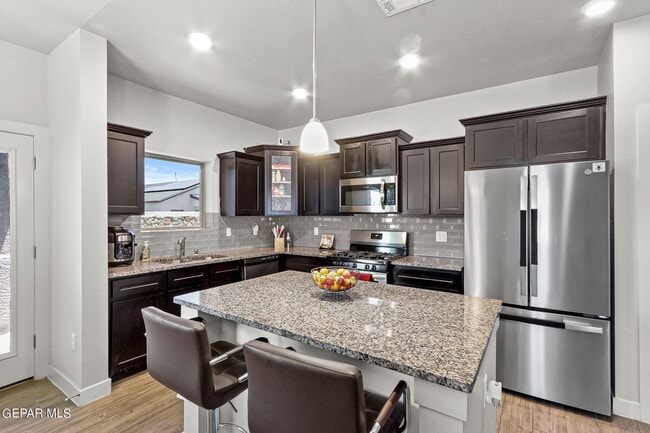 Building Photo - 14813 Tierra Fortaleza Ave