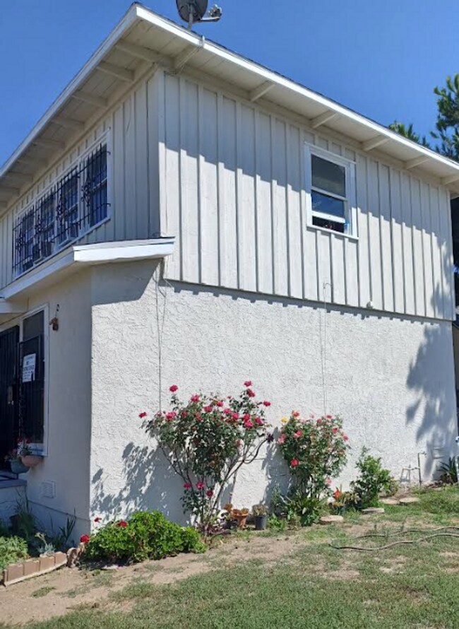 Building Photo - 11418 S New Hampshire Ave